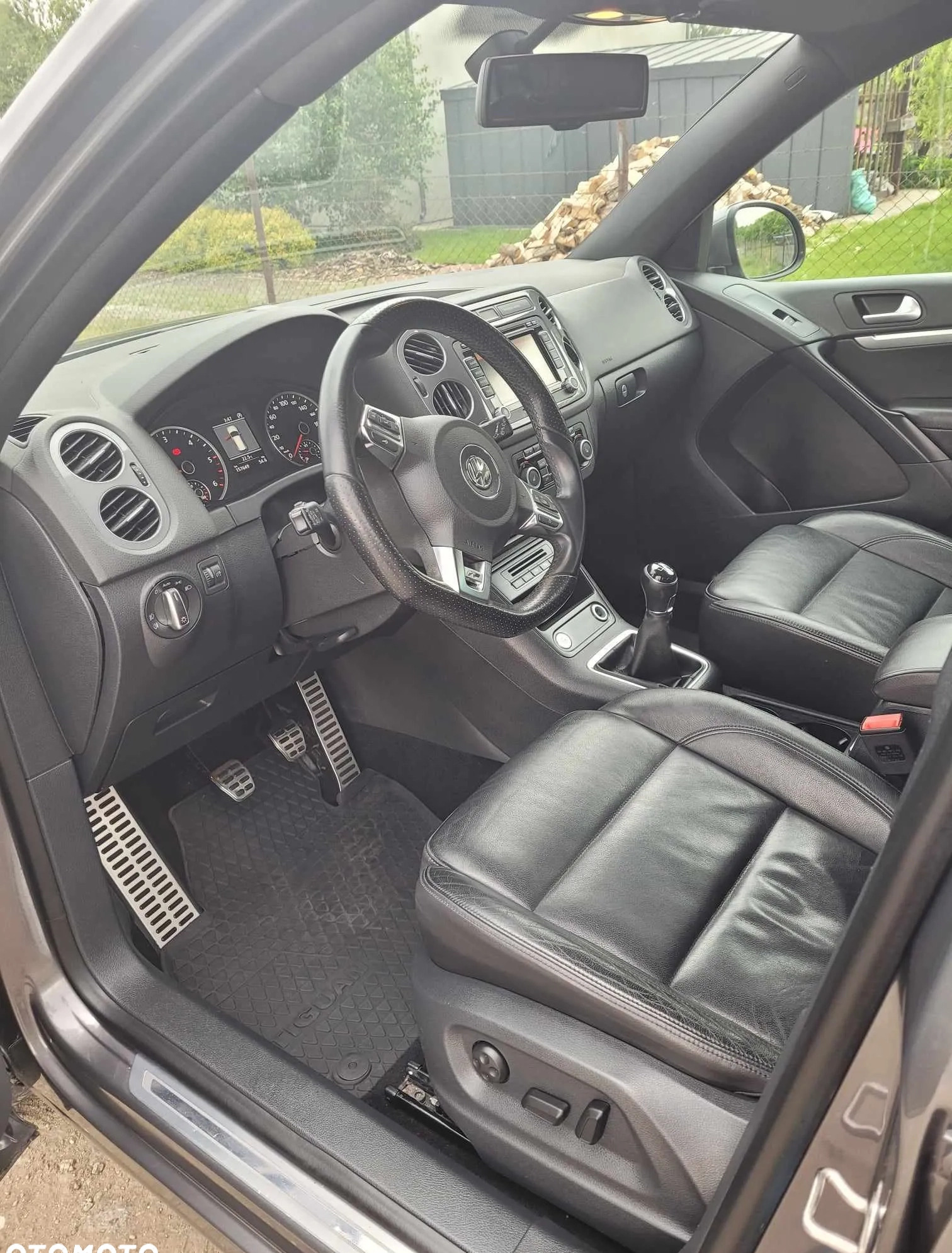 Volkswagen Tiguan cena 63800 przebieg: 157000, rok produkcji 2014 z Pleszew małe 92